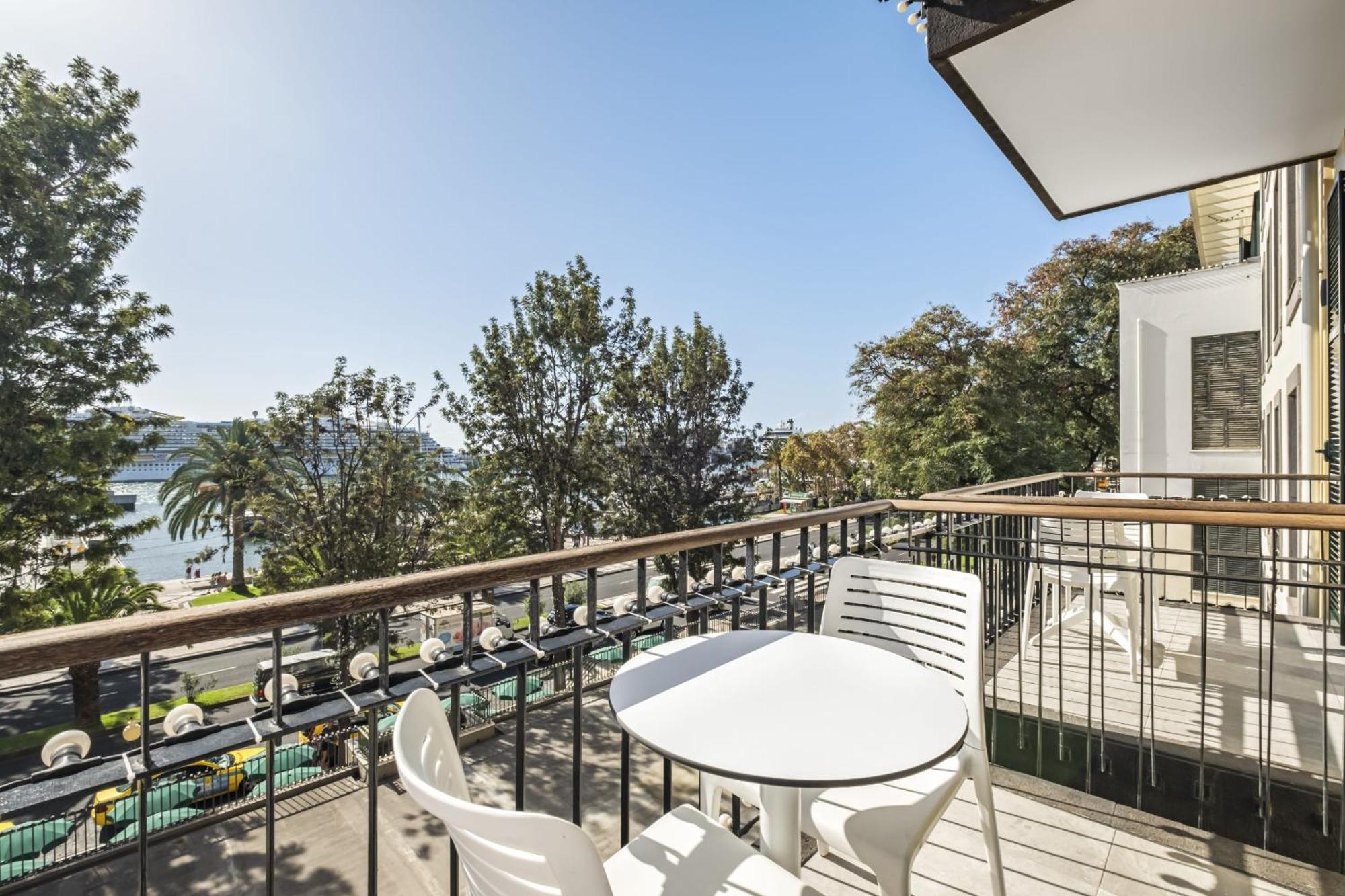 King David Suites By Madeira Sun Travel フンシャル エクステリア 写真