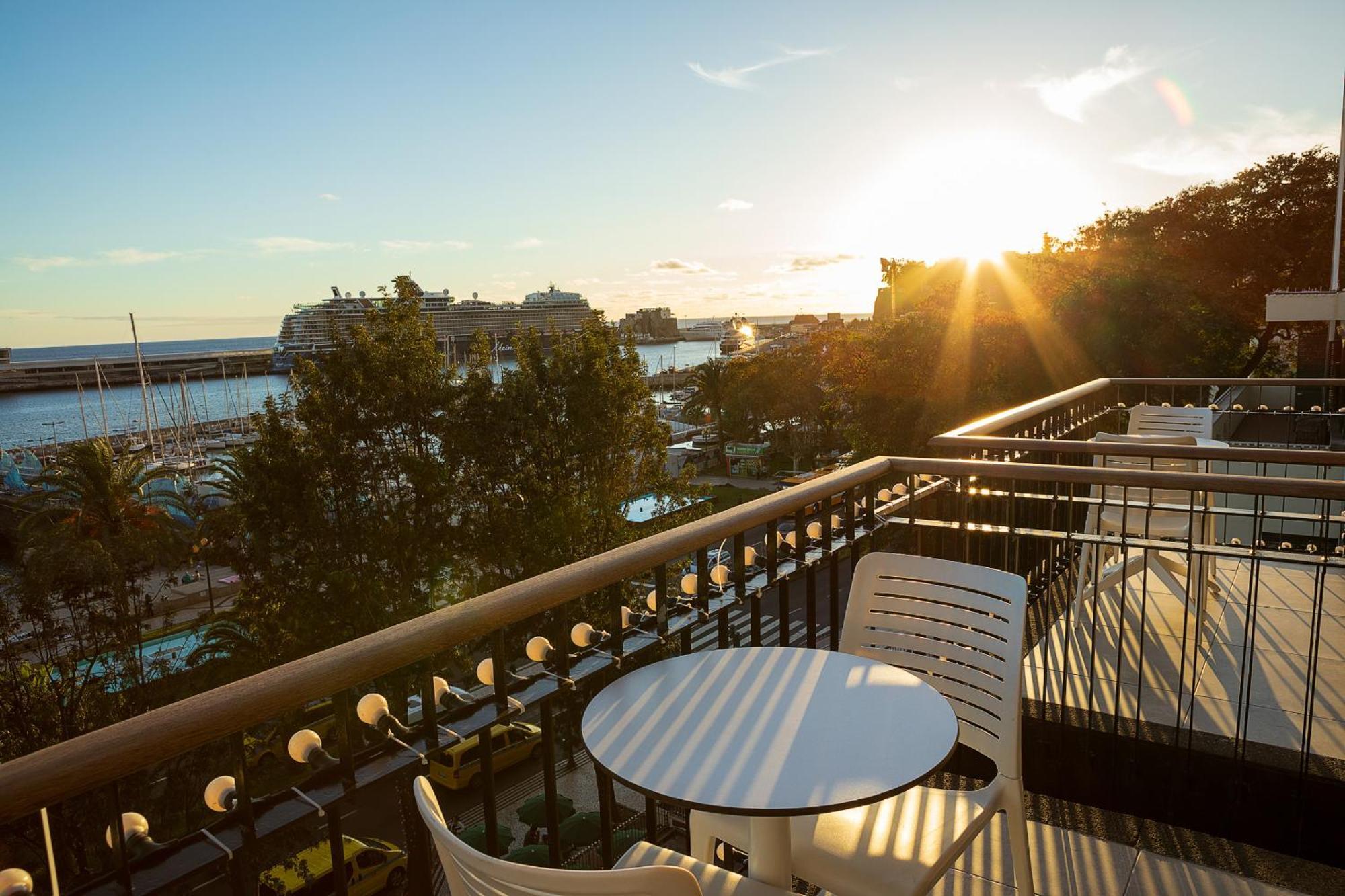 King David Suites By Madeira Sun Travel フンシャル エクステリア 写真